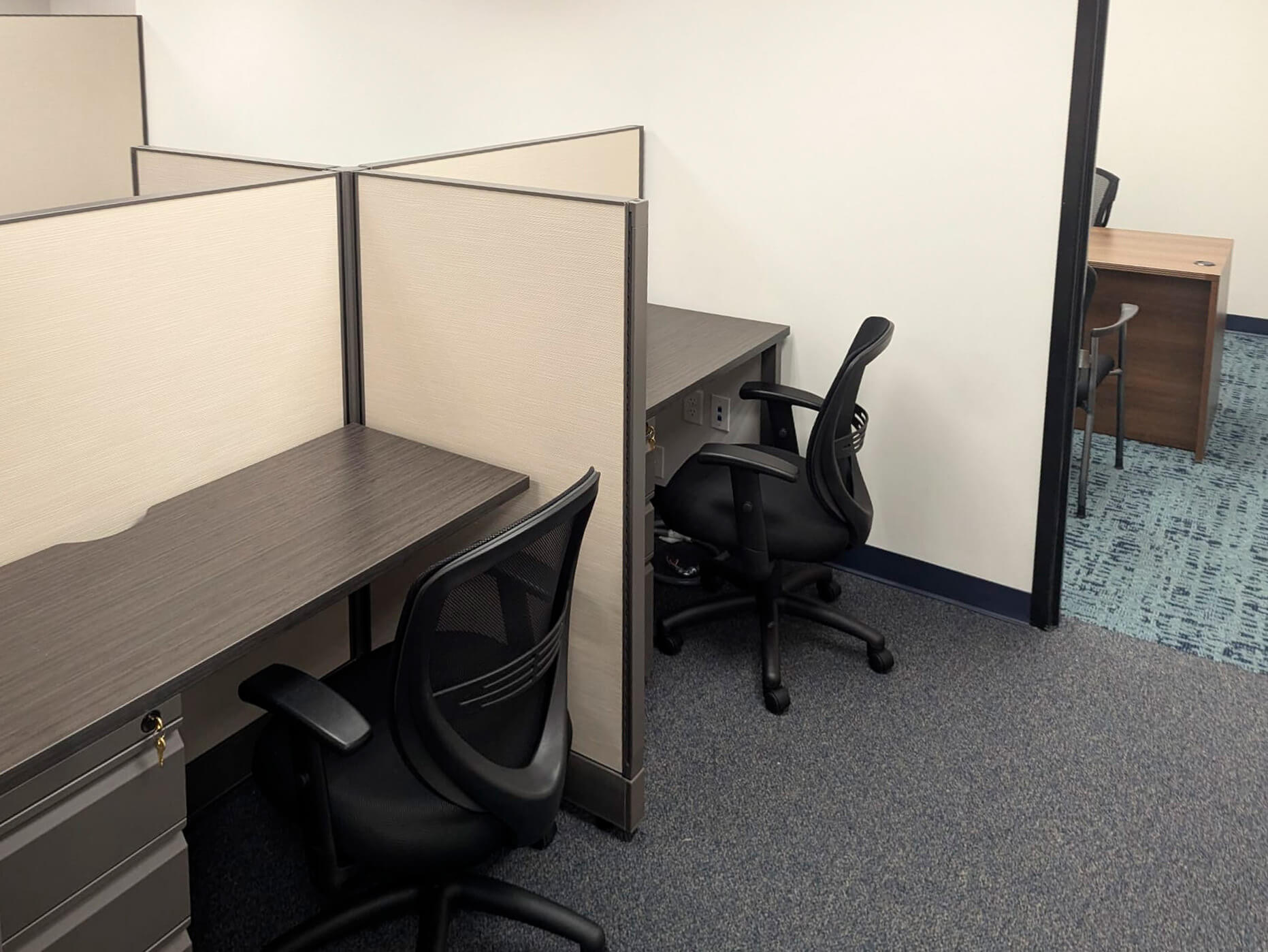 Office cubicle installation 490 4 1 2